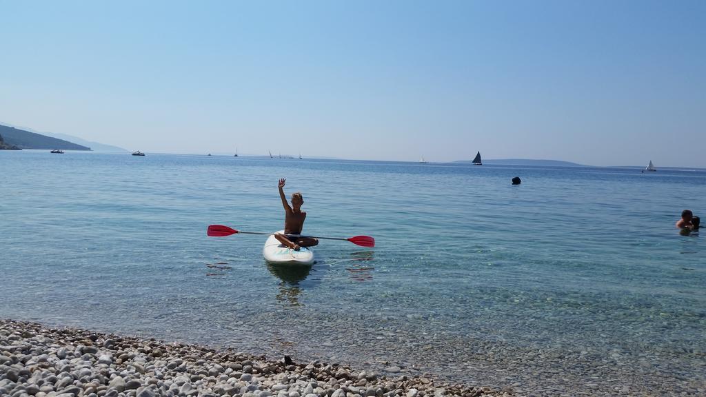 Hotel Zlatni Lav Martinscica  Luaran gambar